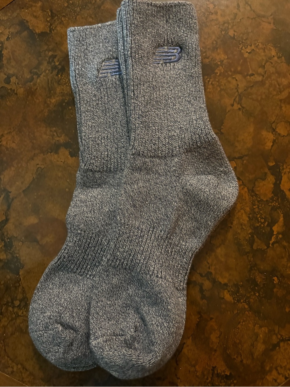 NWOT New Balance Men's Crew Athletic Socks in Heather Blue-Gray